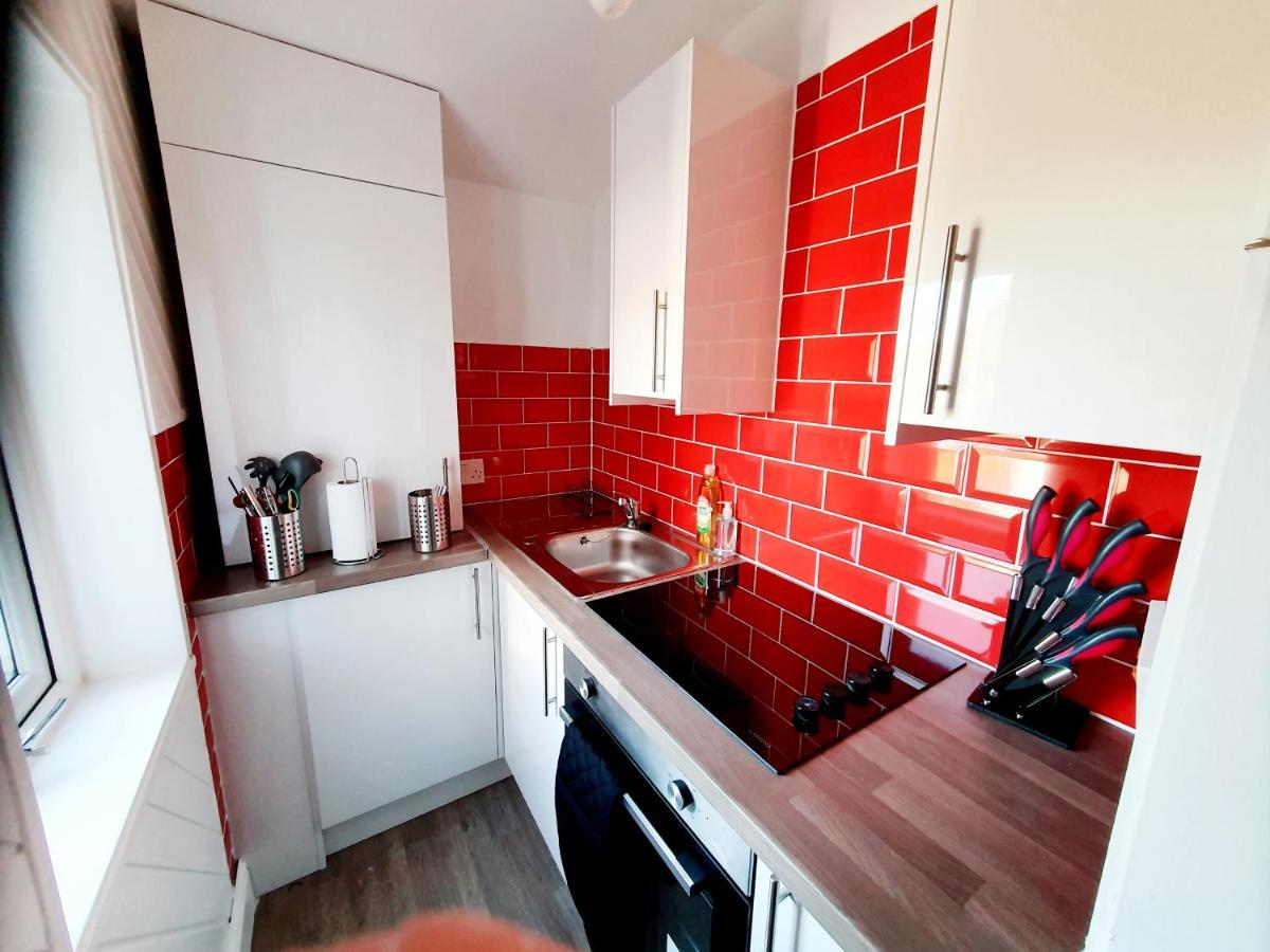 Station Apartment Bellshill Buitenkant foto