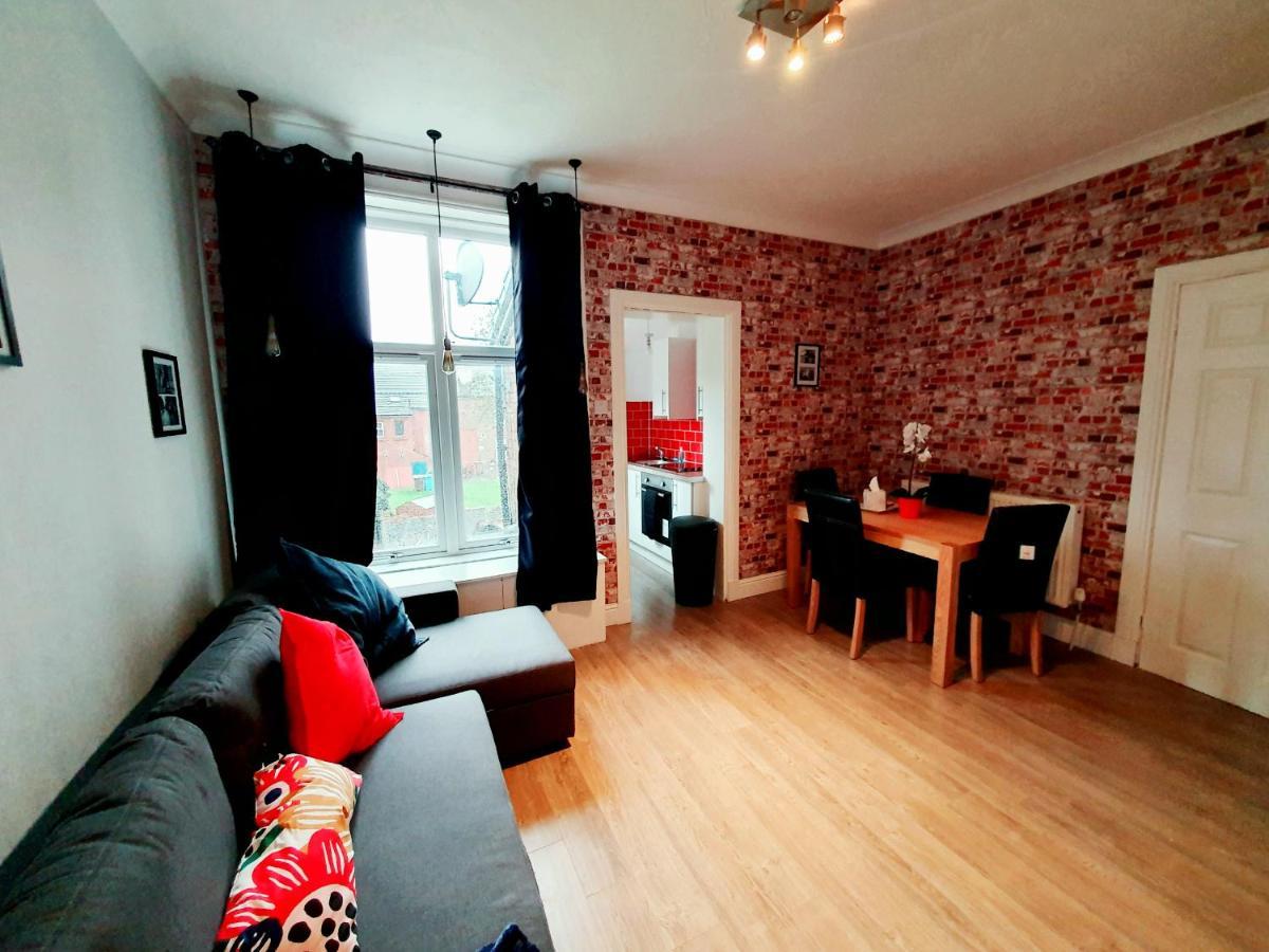 Station Apartment Bellshill Buitenkant foto